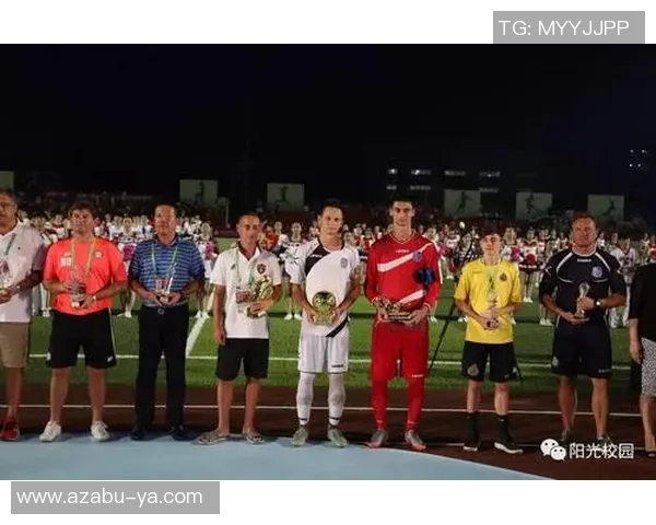 欧洲足球明星用英语畅谈职业生涯与生活点滴的精彩瞬间