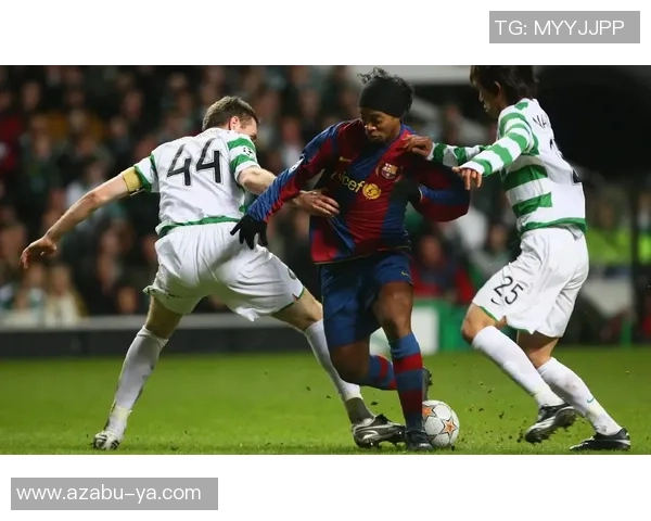 足球明星嘉伟的传奇人生与辉煌成就全景解析 足球明星嘉伟的传奇人生与辉煌成就全景解析